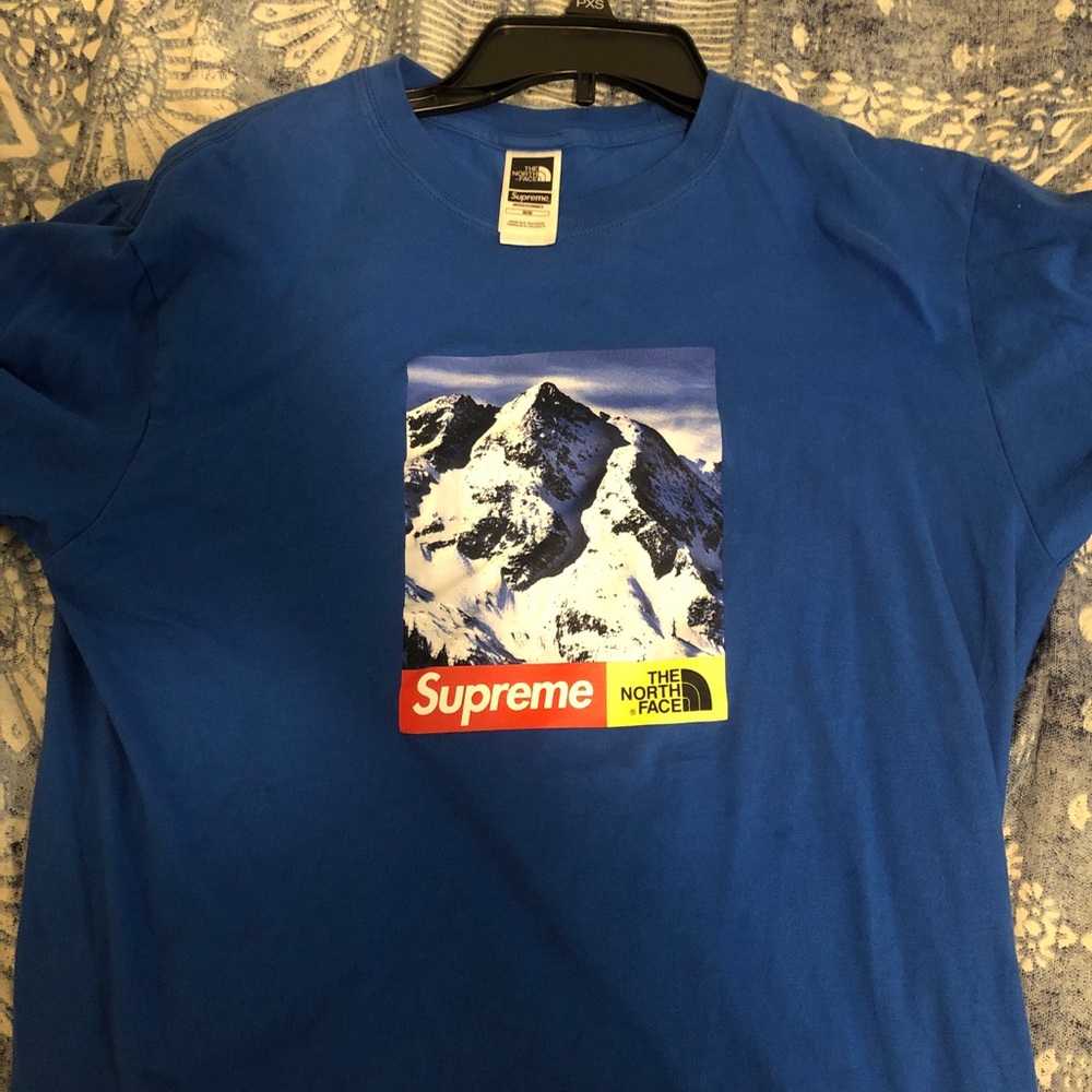 Suprem northface tee